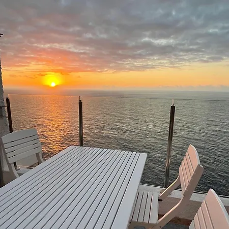 Διαμέρισμα Exclusive Ocean Views